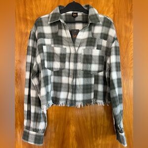 Lee Women’s Green and White Plaid Flannel Crop Shirt with Raw Hem